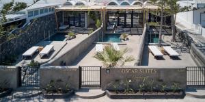Bassein majutusasutuses Oscar Beachfront Suites - Adults Only või selle lähedal