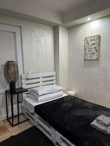 Postel nebo postele na pokoji v ubytování Mini Hostel N.Tigranyan 5