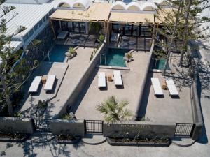Bassein majutusasutuses Oscar Beachfront Suites - Adults Only või selle lähedal