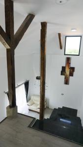 Φωτογραφία από το άλμπουμ του Casuta din drumul muntelui σε Drăguş