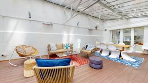 Posedenie v ubytovaní Appartements modernes avec véranda