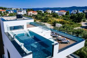 Kolam renang di atau dekat dengan Crystal Holiday Residence II