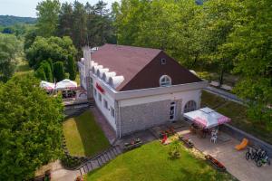 A bird's-eye view of Laterum Motel