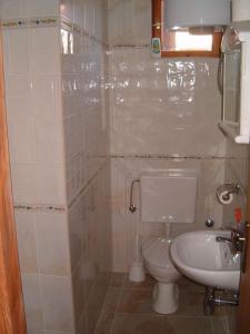 Koupelna v ubytování Vodice, apartmani Buntić