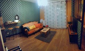 Χώρος καθιστικού στο Romantisme et glamour avec spa ,jardin proche zénith