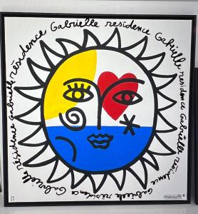 uma imagem de um desenho de um sol com um rosto em Résidence GABRIELLE em Le Havre