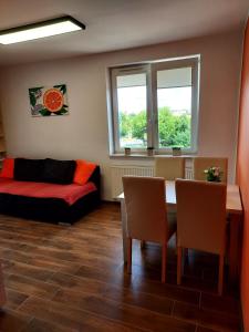 Część wypoczynkowa w obiekcie Apartament ORANGE Warmia Towers
