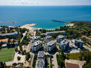 Příroda nedaleko apartmánu + 8 fotografií