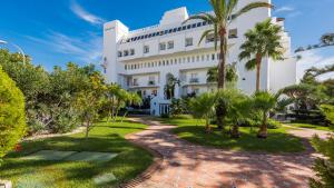 En have udenfor Castillo San Carlos Luxury Apartments