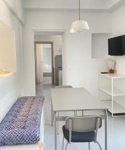 TV a/nebo společenská místnost v ubytování 31 Seafront Apartment