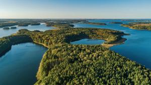 Loodusmaastik kuurordi lähedal