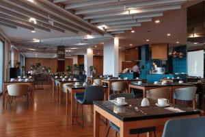 Restaurant o un lloc per menjar a Eurostars Queen of Montenegro