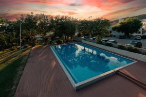 Piscina a Eurostars Queen of Montenegro o a prop