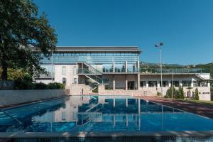 Piscina a Eurostars Queen of Montenegro o a prop