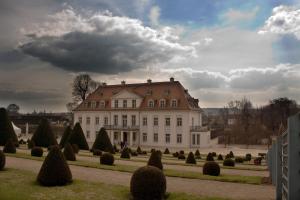 Zahrada ubytování WEST Hotel an der Sächsischen Weinstrasse