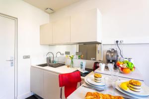VICTOIRE 22 AP4361 By Riviera Holiday Homes