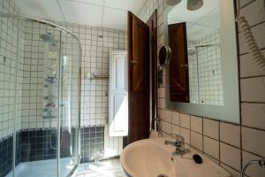 Łazienka w obiekcie Hotel Rural Spa Don Juan de Austria