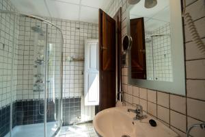 Łazienka w obiekcie Hotel Rural Spa Don Juan de Austria