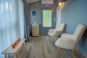 A seating area at Ktima Faki, Olympus Mountain Accommodation & Retreat