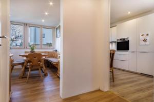 Köök või kööginurk majutusasutuses Ferienwohnung Tannenblick