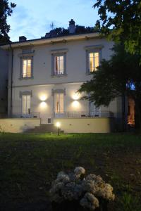 Κήπος έξω από το Lucca in Villa Lucrezia