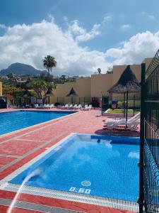 The swimming pool at or close to Dream Holiday Las Americas