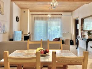 A seating area at To Spitaki