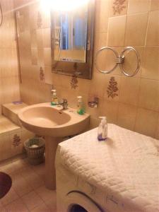 Ett badrum på Vacations in Patra