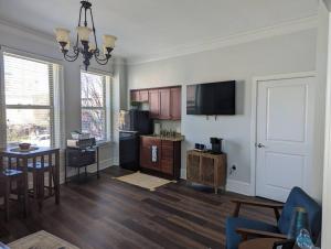 Kuchyň nebo kuchyňský kout v ubytování Unique 1 BR 1BA Stay in Downtown - 204 + 3 fotografie