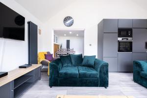 ケタリングにある7 Guests - 4 Bedroom - Free Wi-Fi - Ketteringのギャラリーの写真 +45枚の写真