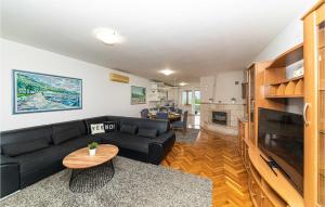 Gallery image of Awesome Home In Grubine in Grubine