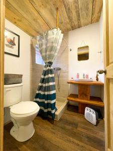 Koupelna v ubytování Casa del Árbol - Glamping