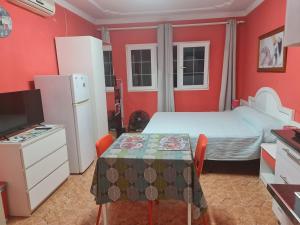 A kitchen or kitchenette at Vivienda Perez Martin