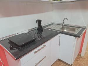 A kitchen or kitchenette at Vivienda Perez Martin