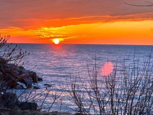 Gallery image of Lakefront Home w/Brilliant Views in Wilson