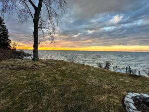 Gallery image of Lakefront Home w/Brilliant Views in Wilson +32 photos