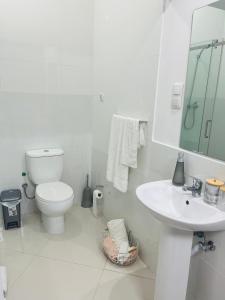 Phòng tắm tại Techas City Center Luxurious Suites & Rooms
