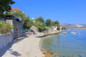 Fotografie z fotogalerie ubytování Apartments by the sea Mastrinka, Ciovo - 2033 v Trogiru