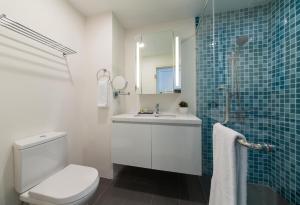 Baðherbergi á Citadines DPulze Cyberjaya