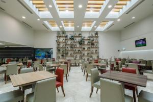 Restaurace v ubytování Real Inn Tijuana by Camino Real Hoteles
