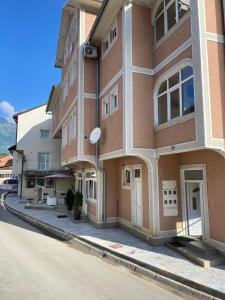 Fotografie z fotogalerie ubytování Apartmani Ambiente v destinaci Plav