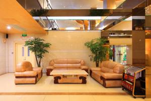
The lobby or reception area at Capital Airport International Hotel
