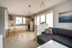 Kuchyňa alebo kuchynka v ubytovaní Apartamenty Eksploris II