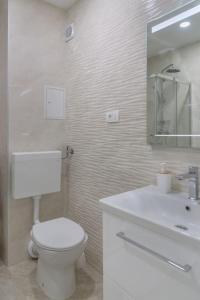 Un baño de Apartman Scala 9 fotos más