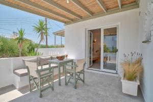 Balkón nebo terasa v ubytování Marinatou Suites