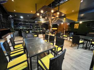 RJB Grand餐厅或其他用餐的地方