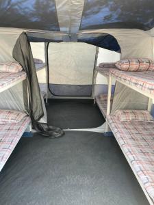 Foto dalla galleria di Santorini Camping & Hostel a Firà