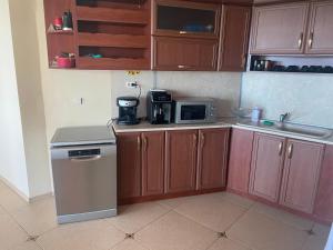 Η κουζίνα ή μικρή κουζίνα στο Villa Sunray