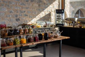 Makanan di atau berdekatan hotel
