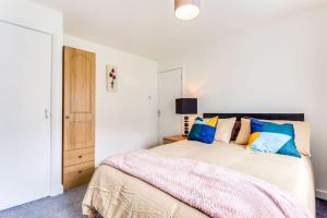Delightful Garforth Home客房内的一张或多张床位